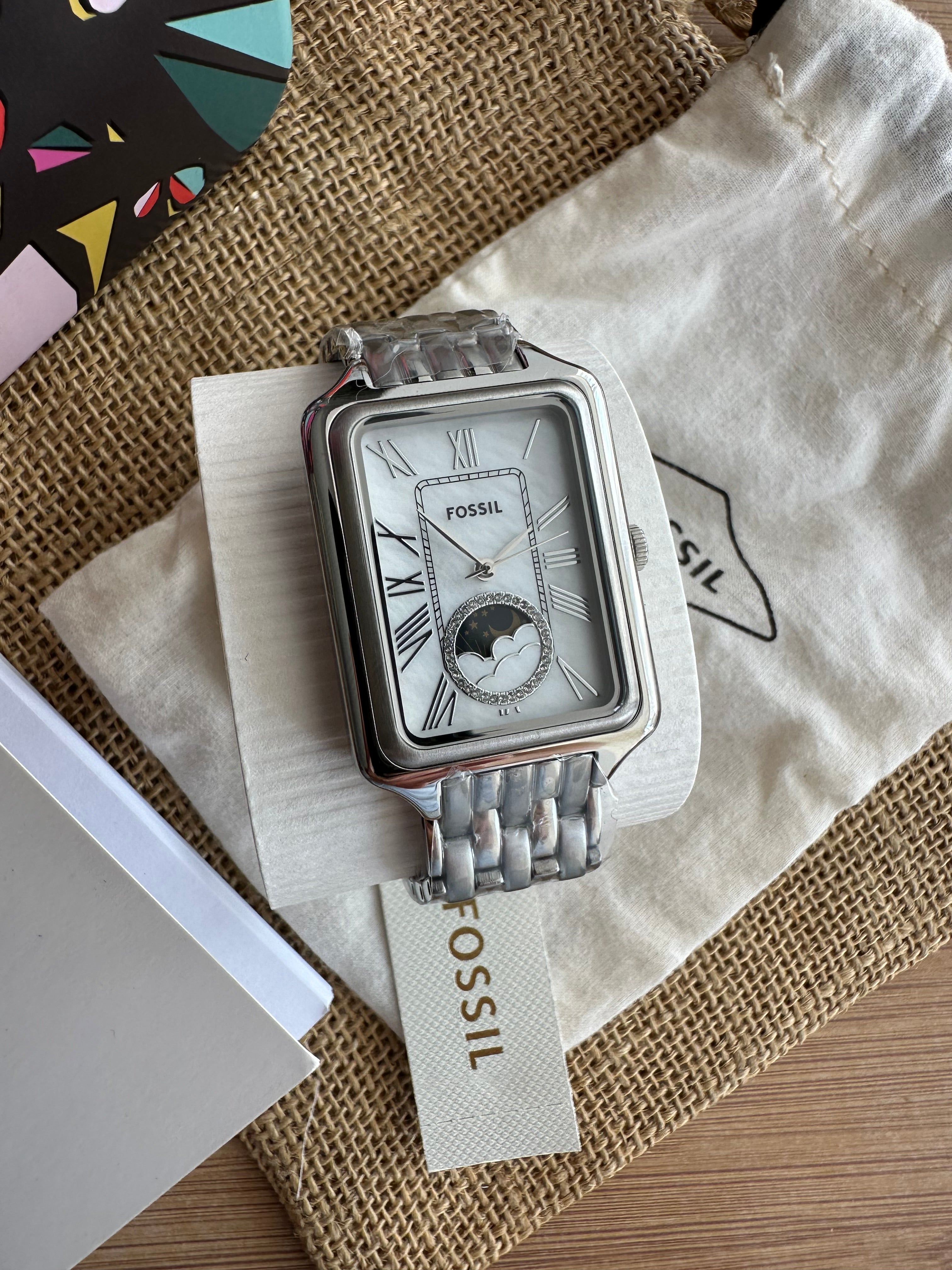 Ceas Fossil Raquel Sun Moon 29mm - Silver