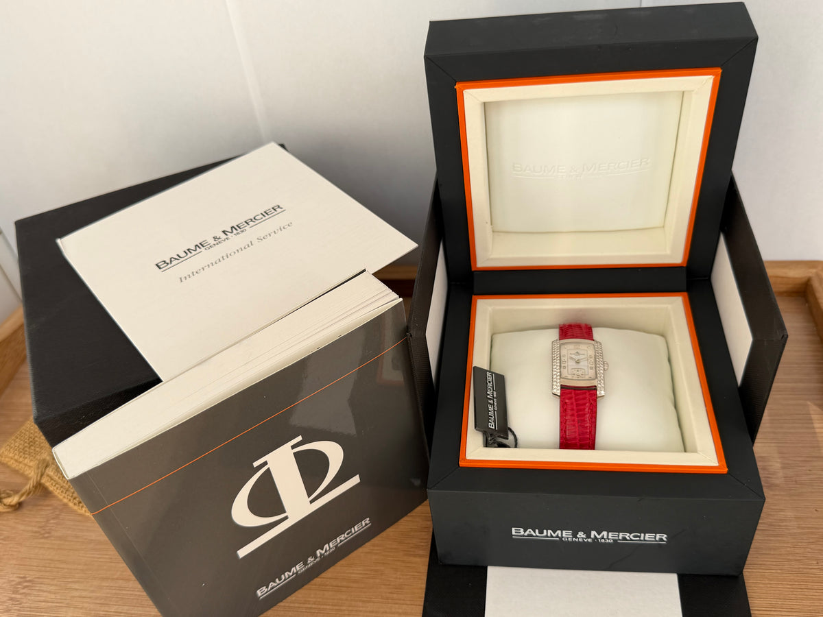 Baume & Mercier Hampton Aur Alb 18k și diamante 22x28mm Ref. 65335 - Mother of pearl