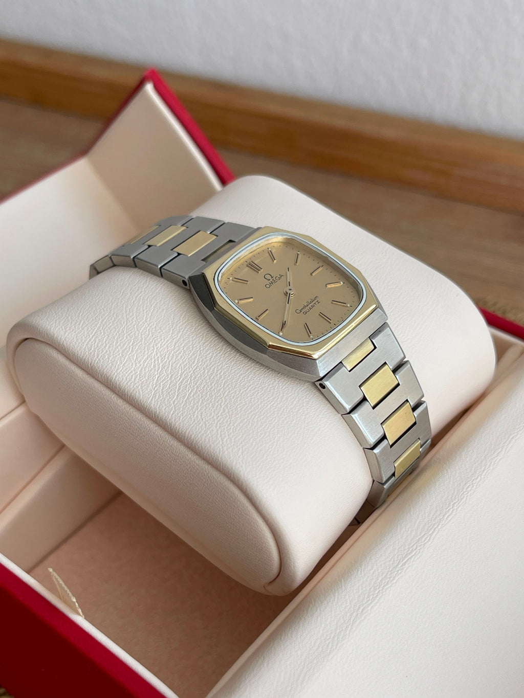 Omega Constellation Aur 18K si Otel Ref. 198.0123 - 33mm
