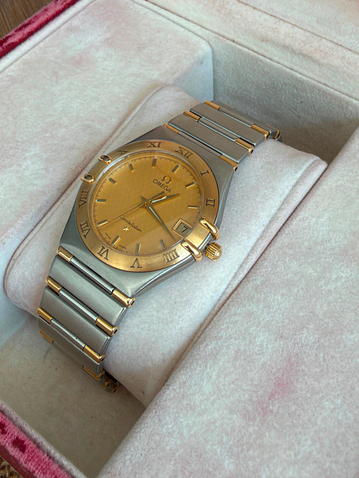 Omega Constellation Manhattan  Aur Otel - 33.5mm diametrul Full set - Conditie excelenta - Ref. 396.1201