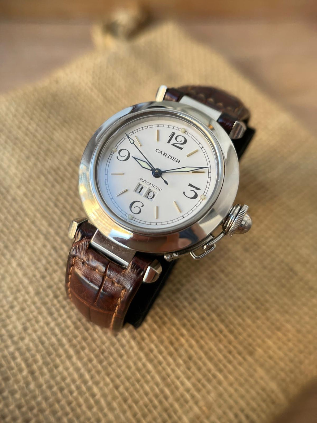 Cartier Pasha Automatic Big Date 35mm, curea de piele aligator 2475