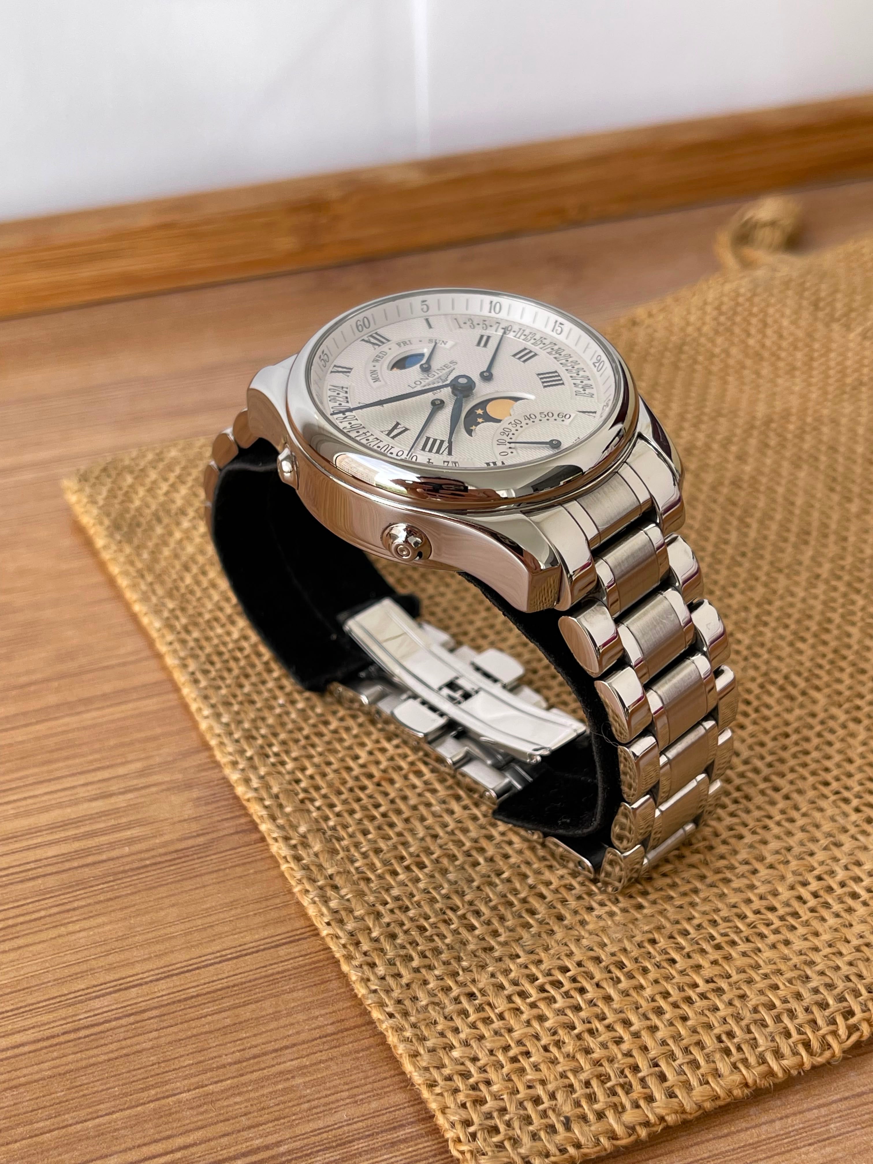 Ceas Longines Master Collection
Ref. L2.739.4.71.6 - 44mm