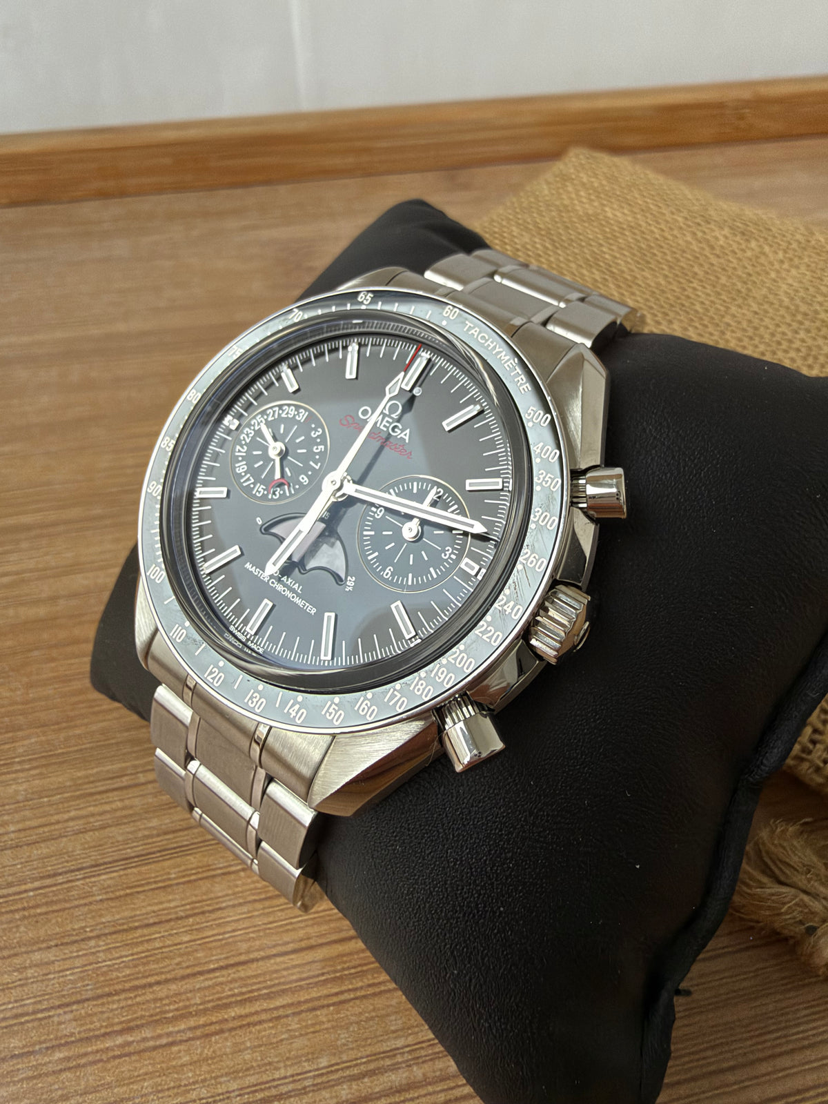 Omega Speedmaster Professional - 44.25mm - Ref. 304.30.44.52.01.001