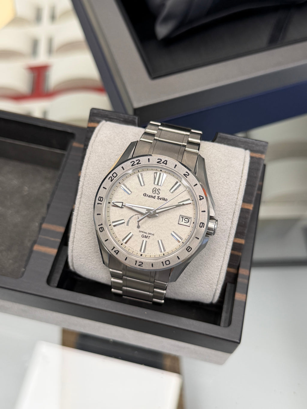 Grand Seiko Evolution 9 - Ref. SBGE285G - Spring Drive 9R66