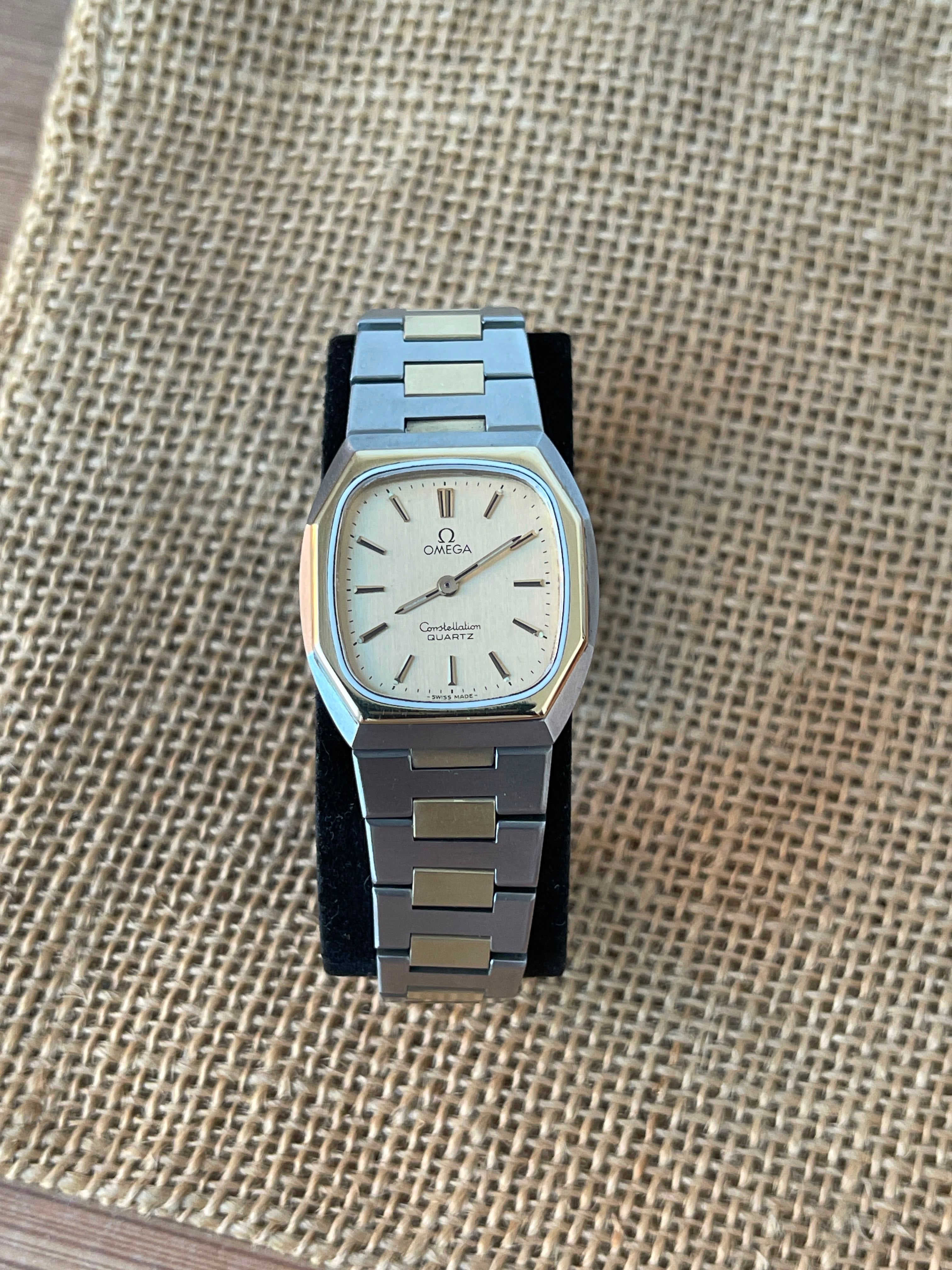Omega Constellation Aur 18K si Otel Ref. 198.0123 - 33mm