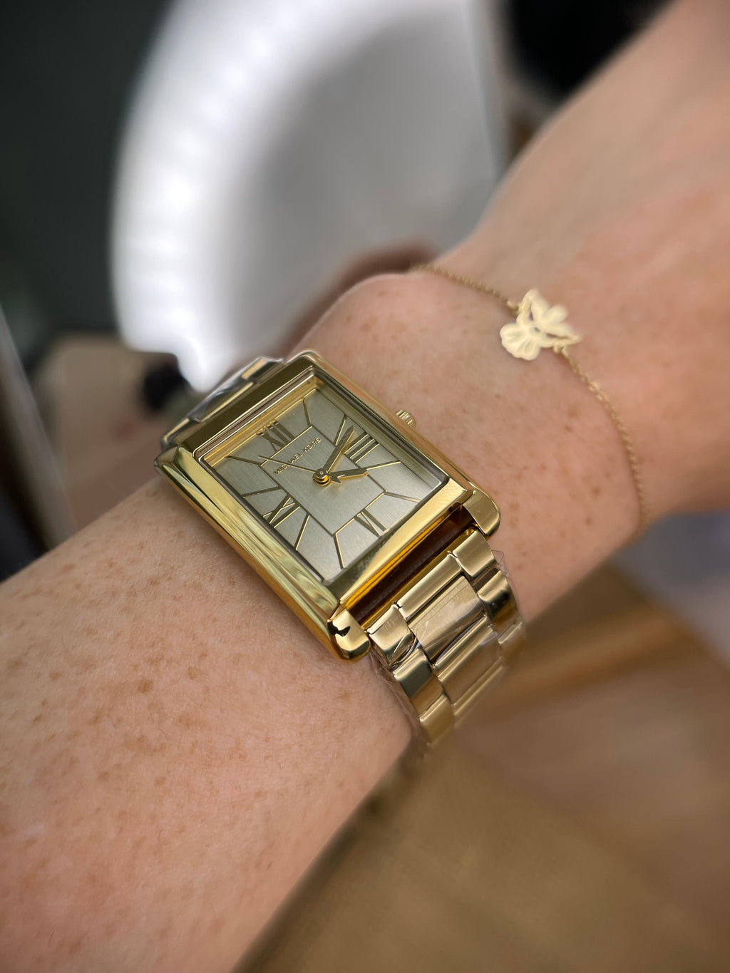 Ceas Michael Kors Essex - Gold 26mm