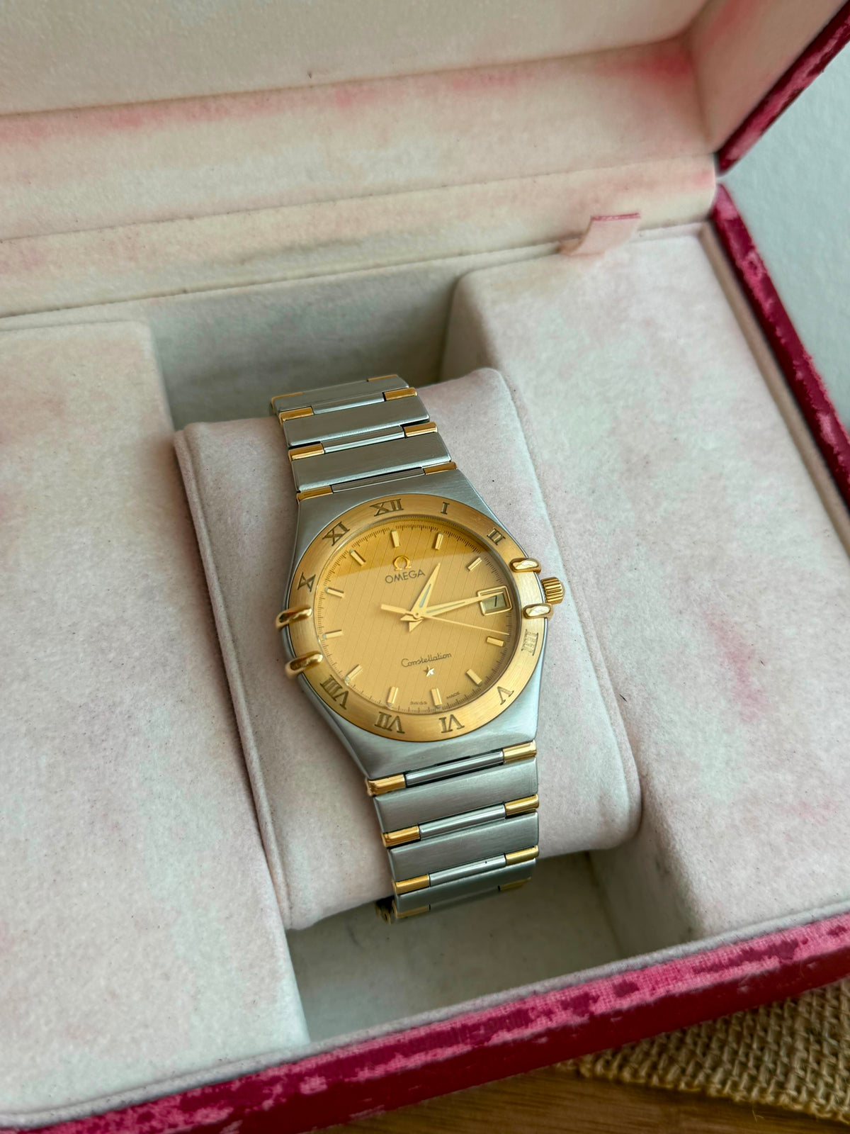 Omega Constellation Manhattan  Aur Otel - 33.5mm diametrul Full set - Conditie excelenta - Ref. 396.1201