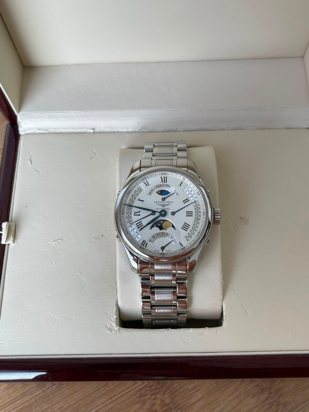 Ceas Longines Master Collection
Ref. L2.739.4.71.6 - 44mm