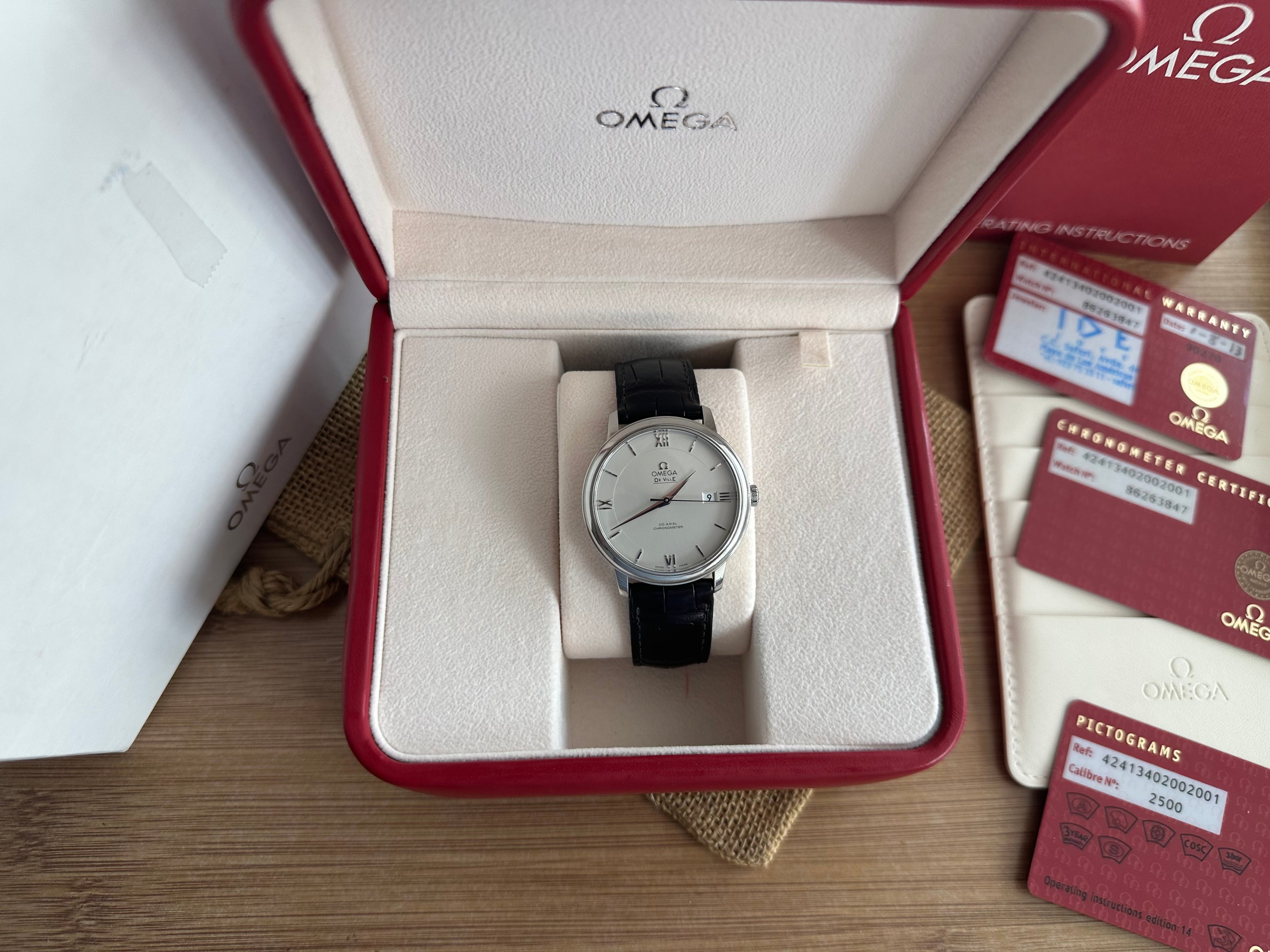Omega De Ville Prestige Automatic 39.5mm Co-Axial Ref. 424.13.40.20.02.001