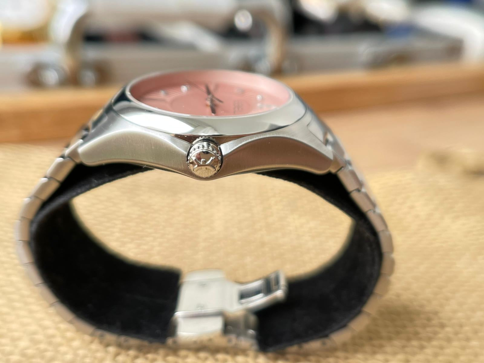 Superb Ebel Lady Wave 35mm cu diamante - ref. 1216303