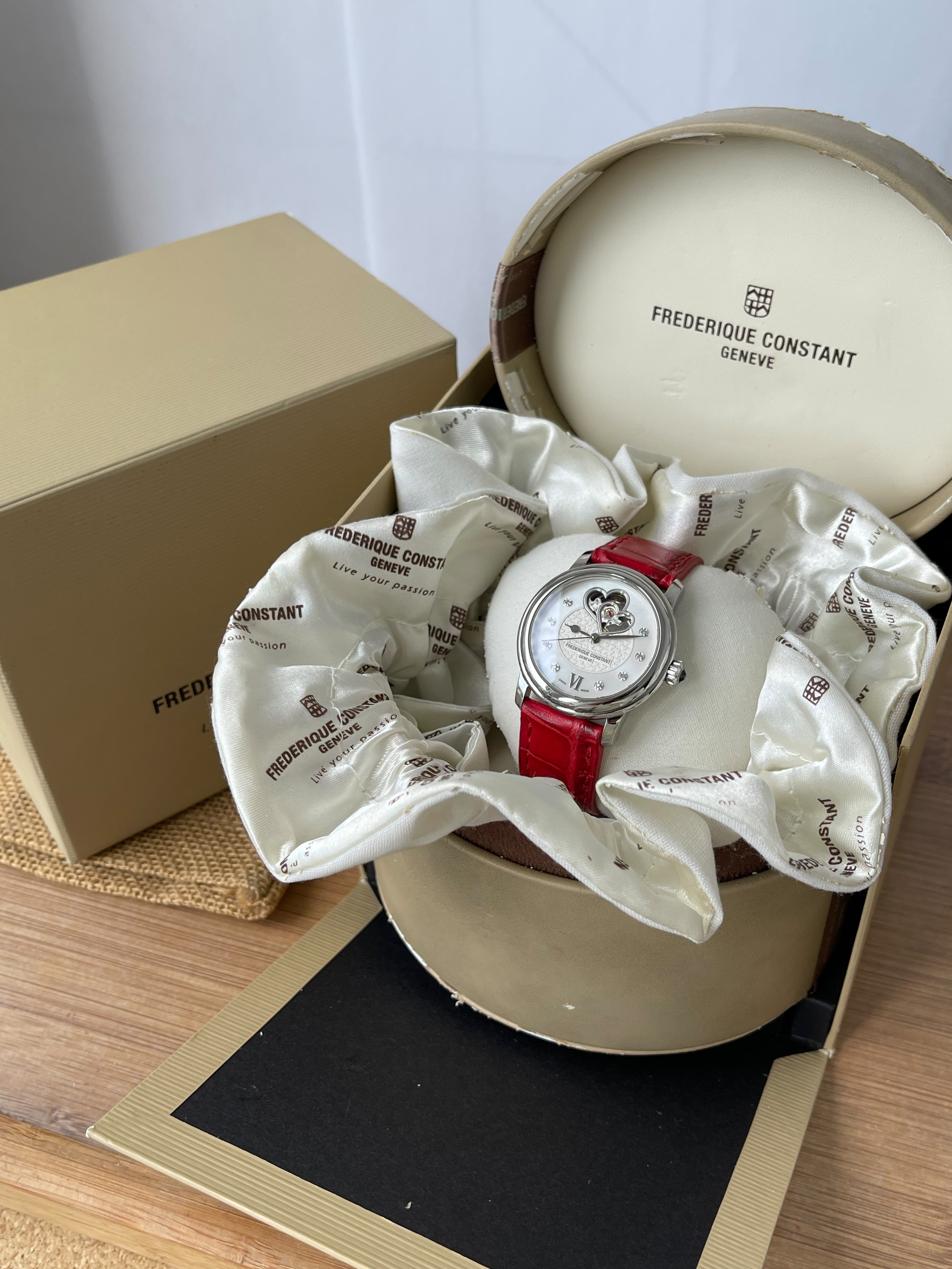 Superb Ceas Frederique Constant - Lady - Automatic - Open Heart cu diamante 💎Ref. FC-310DHB2P6