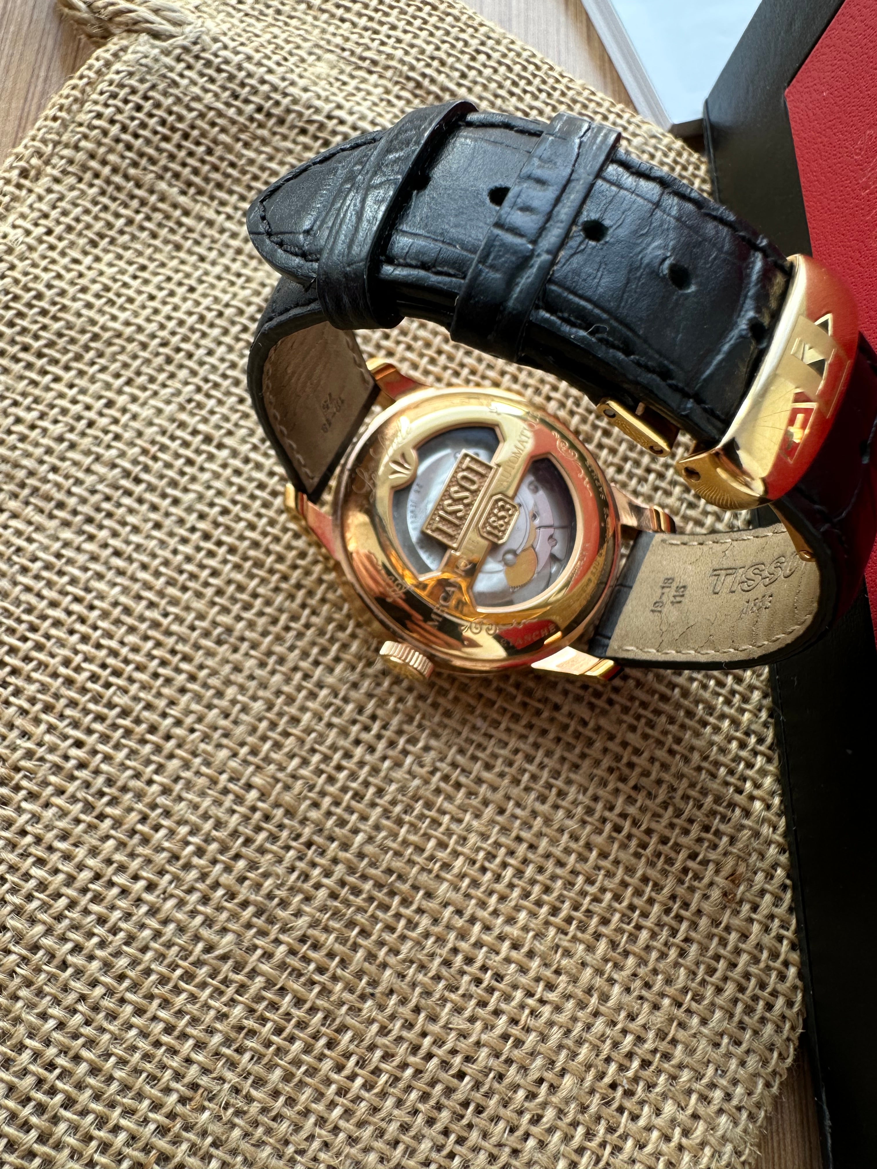 Tissot Le Locle - 39.3mm diametrul - mecanism Eta 2825-2