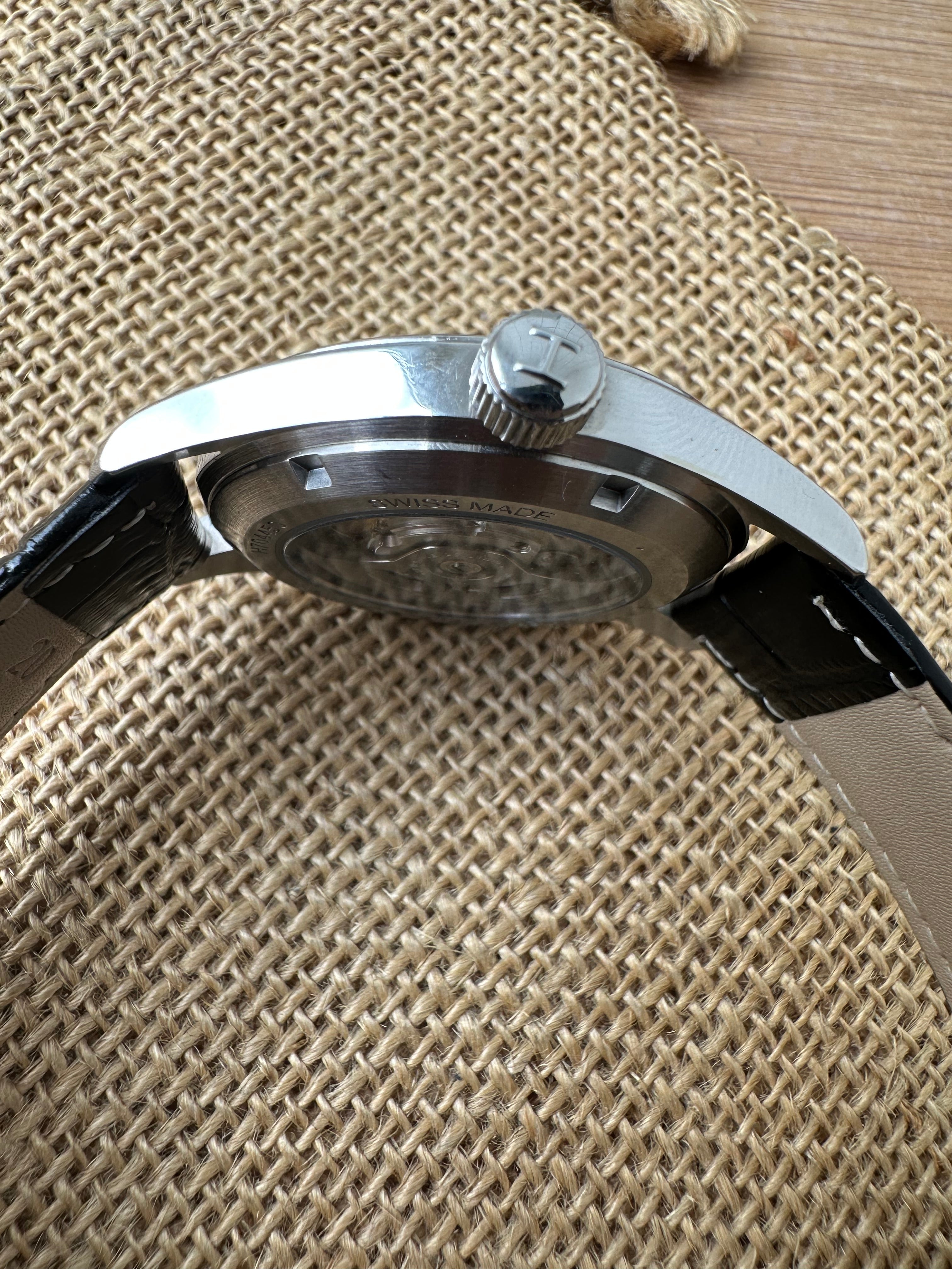 Hamilton Khaki Field 38mm - Condiție excelentǎ Automatic