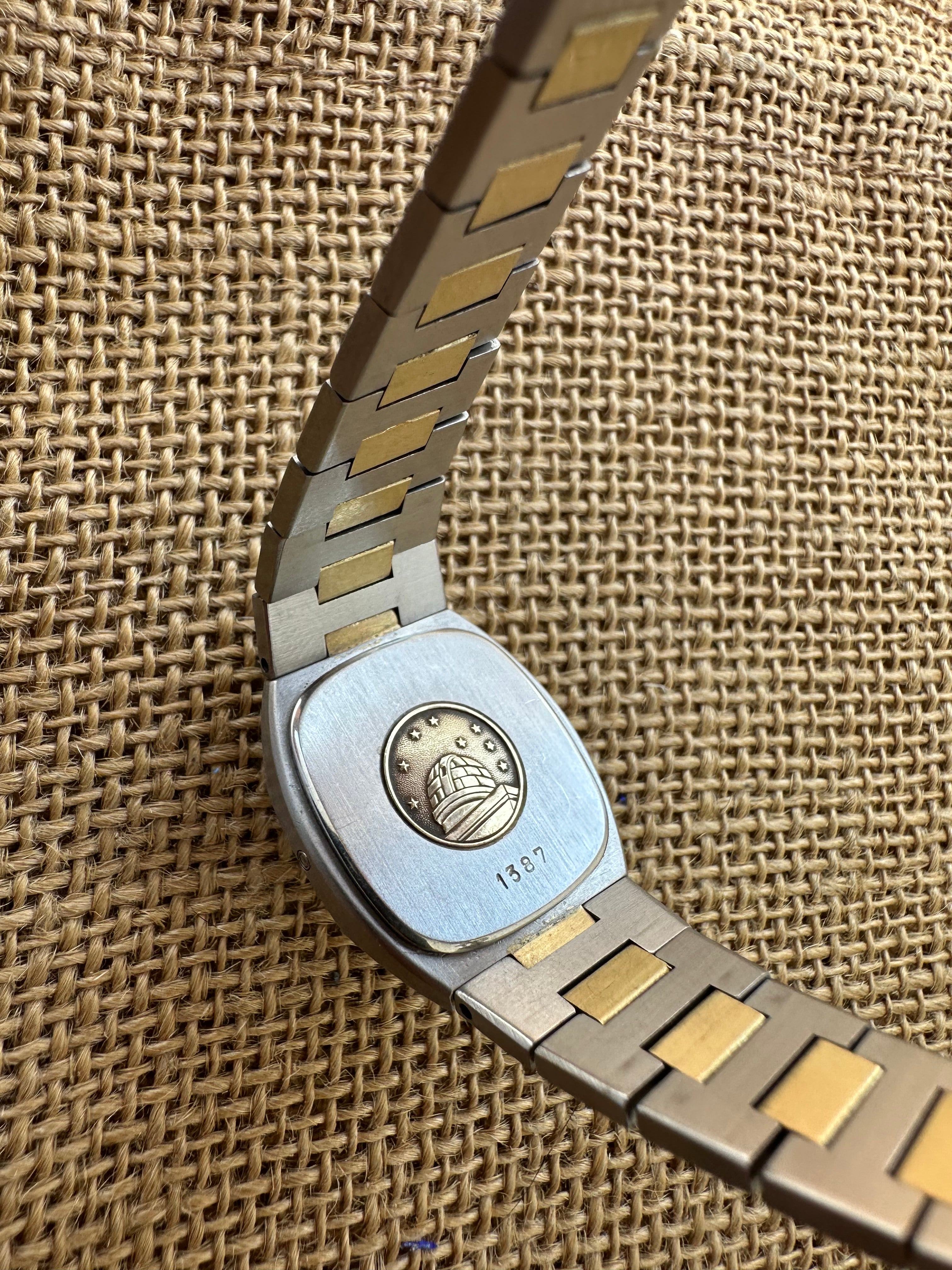 Omega Constellation Aur 18K si Otel Ref. 198.0123 - 33mm