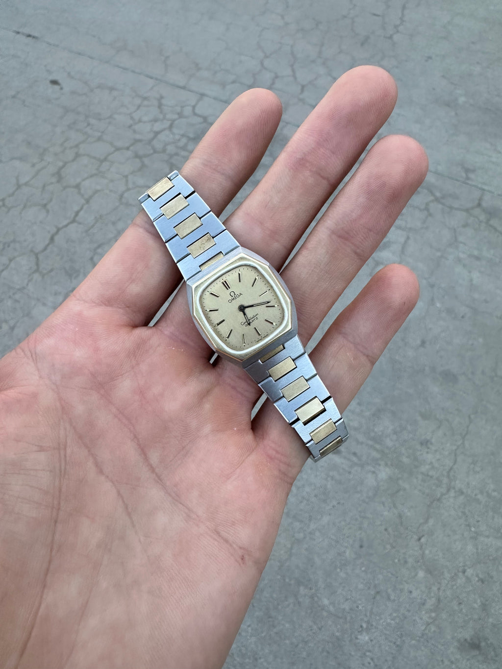 Omega Constellation Aur 18K si Otel Ref. 198.0123 - 33mm