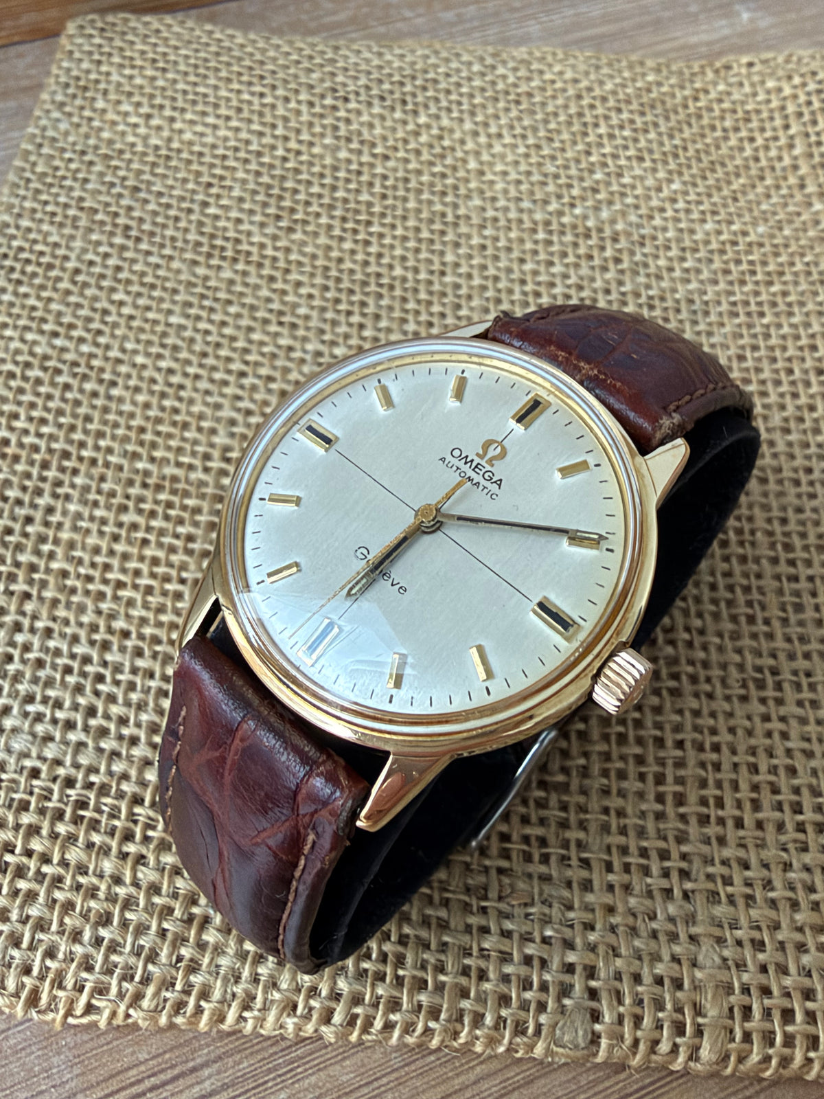 Omega Seamaster Genève - Aur 18K - Automatic - Cal.552 din anul 1967 - Ref. 165.001 - Crosshair Dial