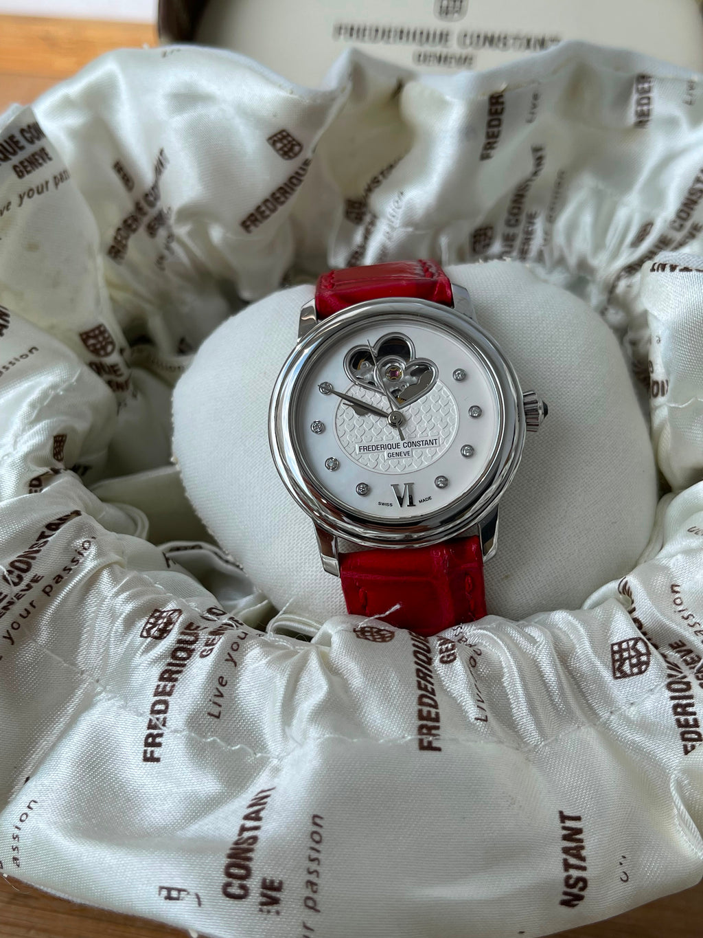 Superb Ceas Frederique Constant - Lady - Automatic - Open Heart cu diamante 💎Ref. FC-310DHB2P6