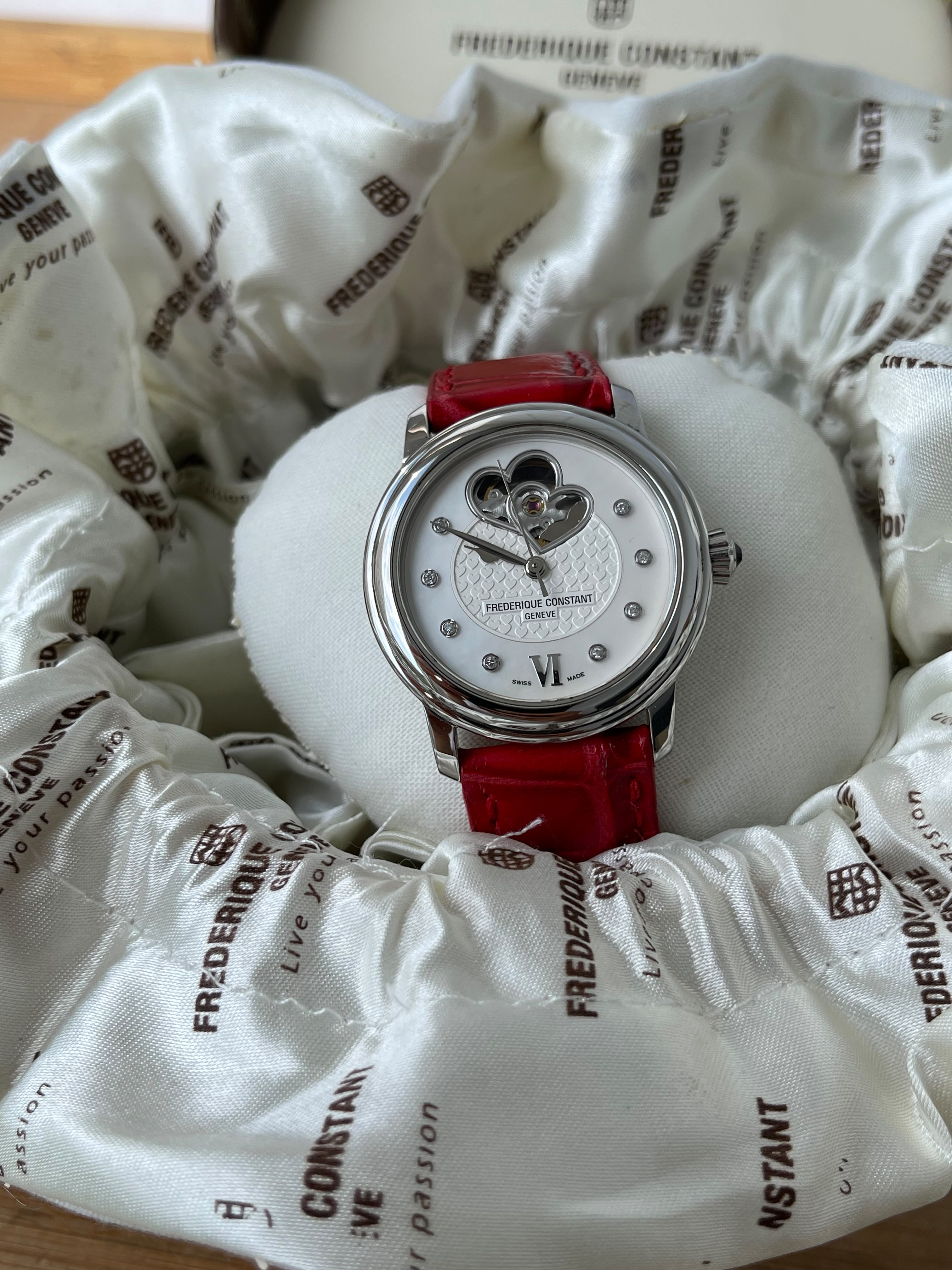 Superb Ceas Frederique Constant - Lady - Automatic - Open Heart cu diamante 💎Ref. FC-310DHB2P6