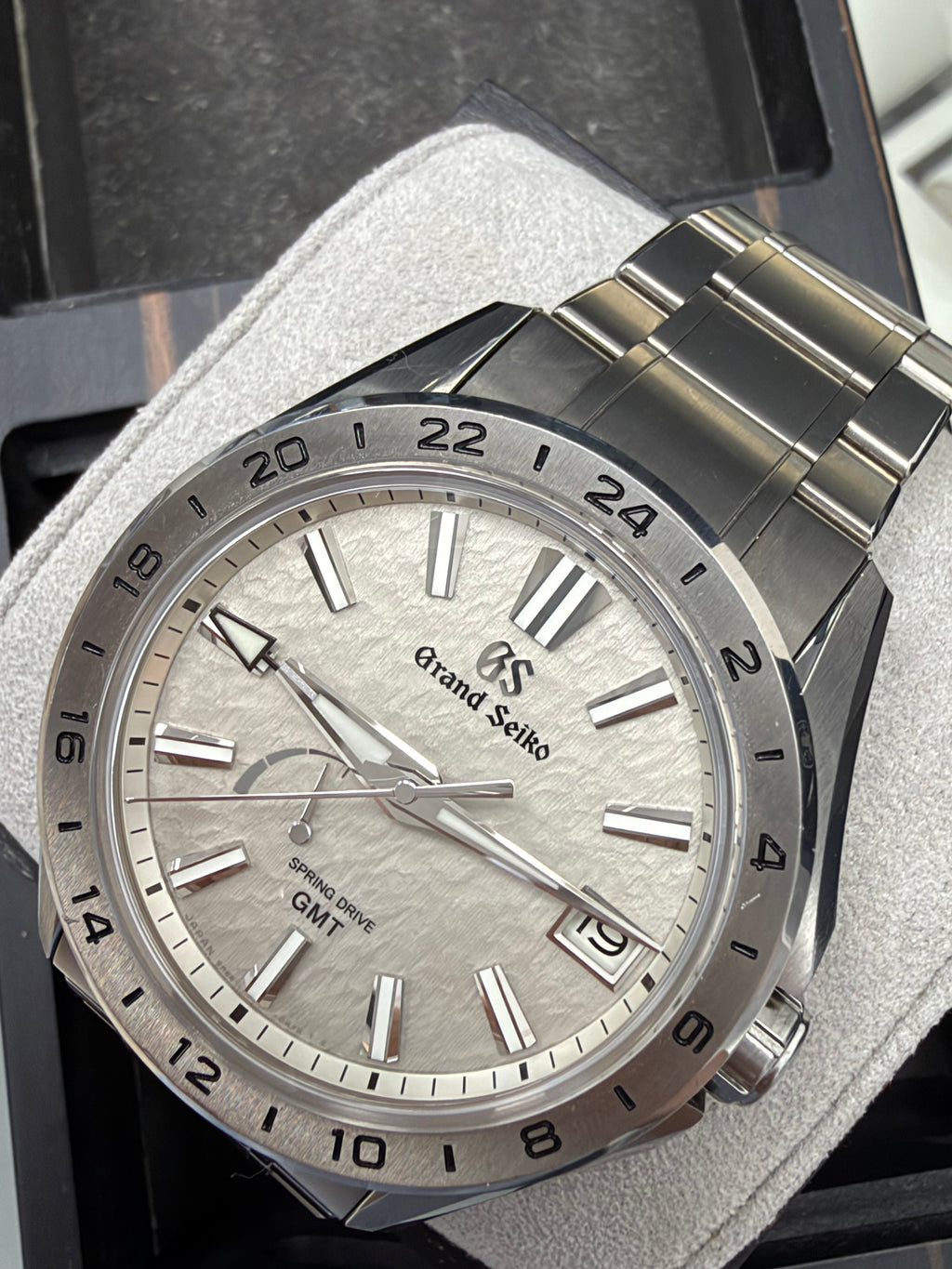 Grand Seiko Evolution 9 - Ref. SBGE285G - Spring Drive 9R66
