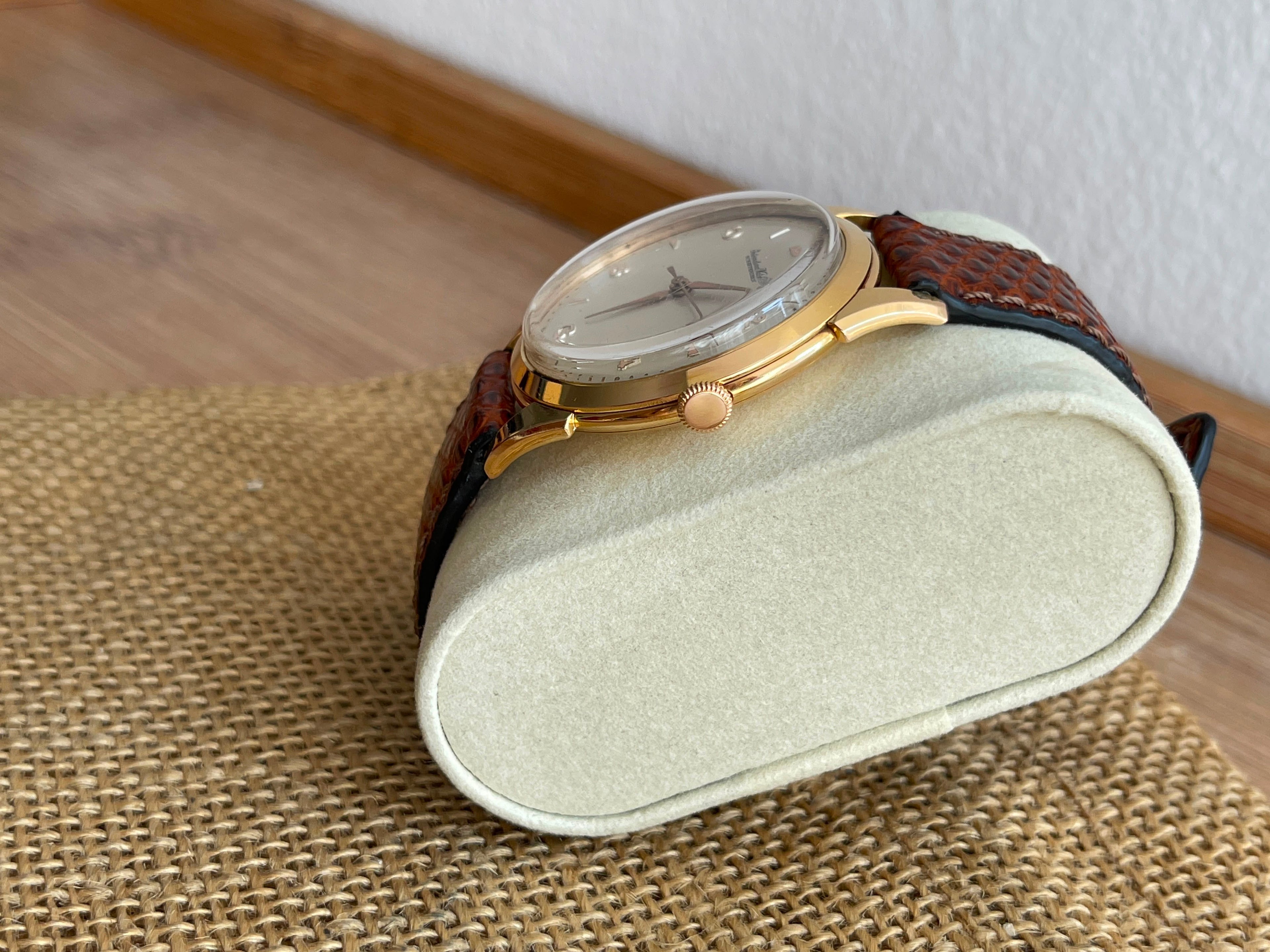 Ceas IWC din Aur 18K - Calibru Mecanic - Full set - impecabil - 15.07.1966