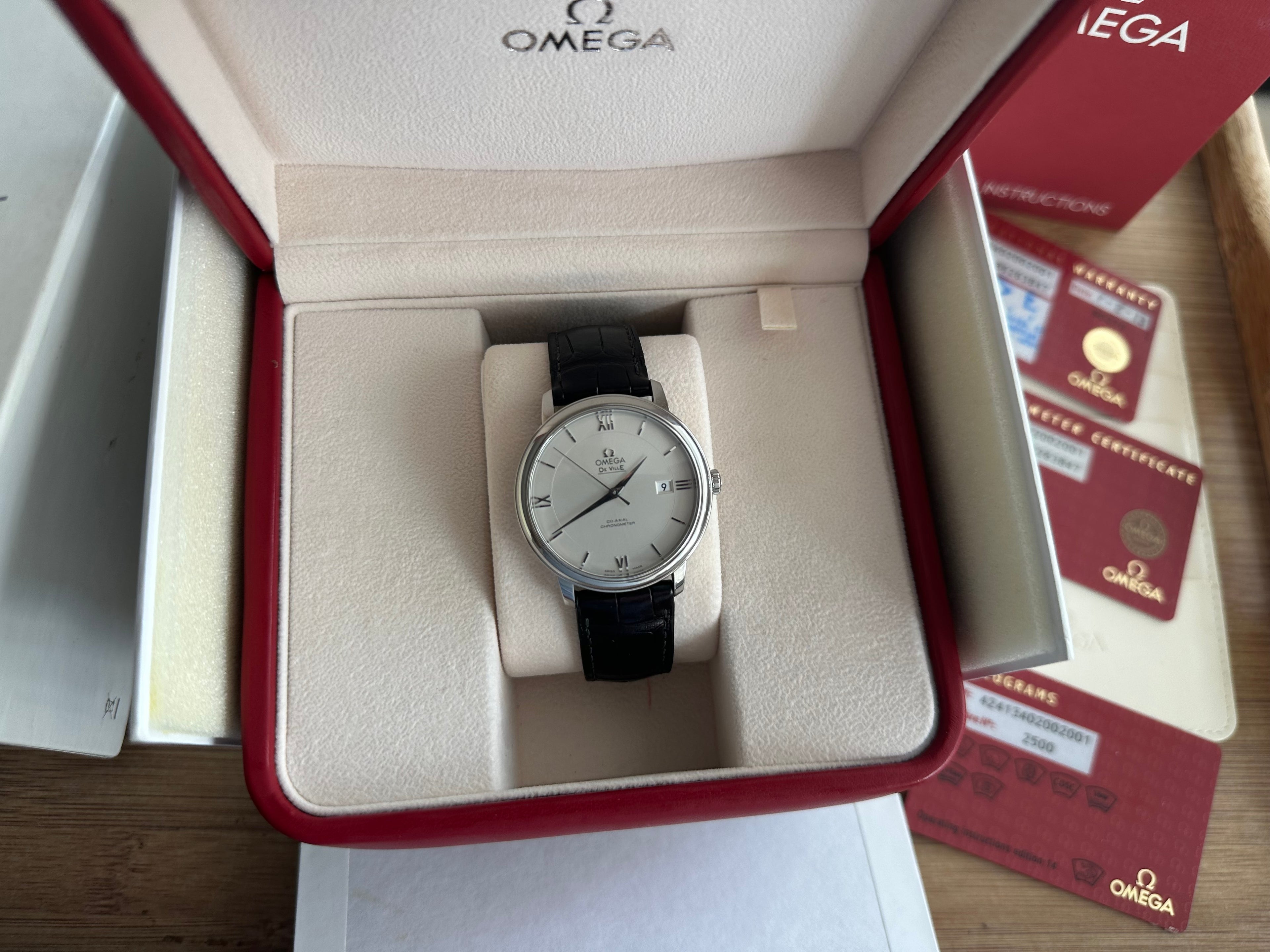 Omega De Ville Prestige Automatic 39.5mm Co-Axial Ref. 424.13.40.20.02.001