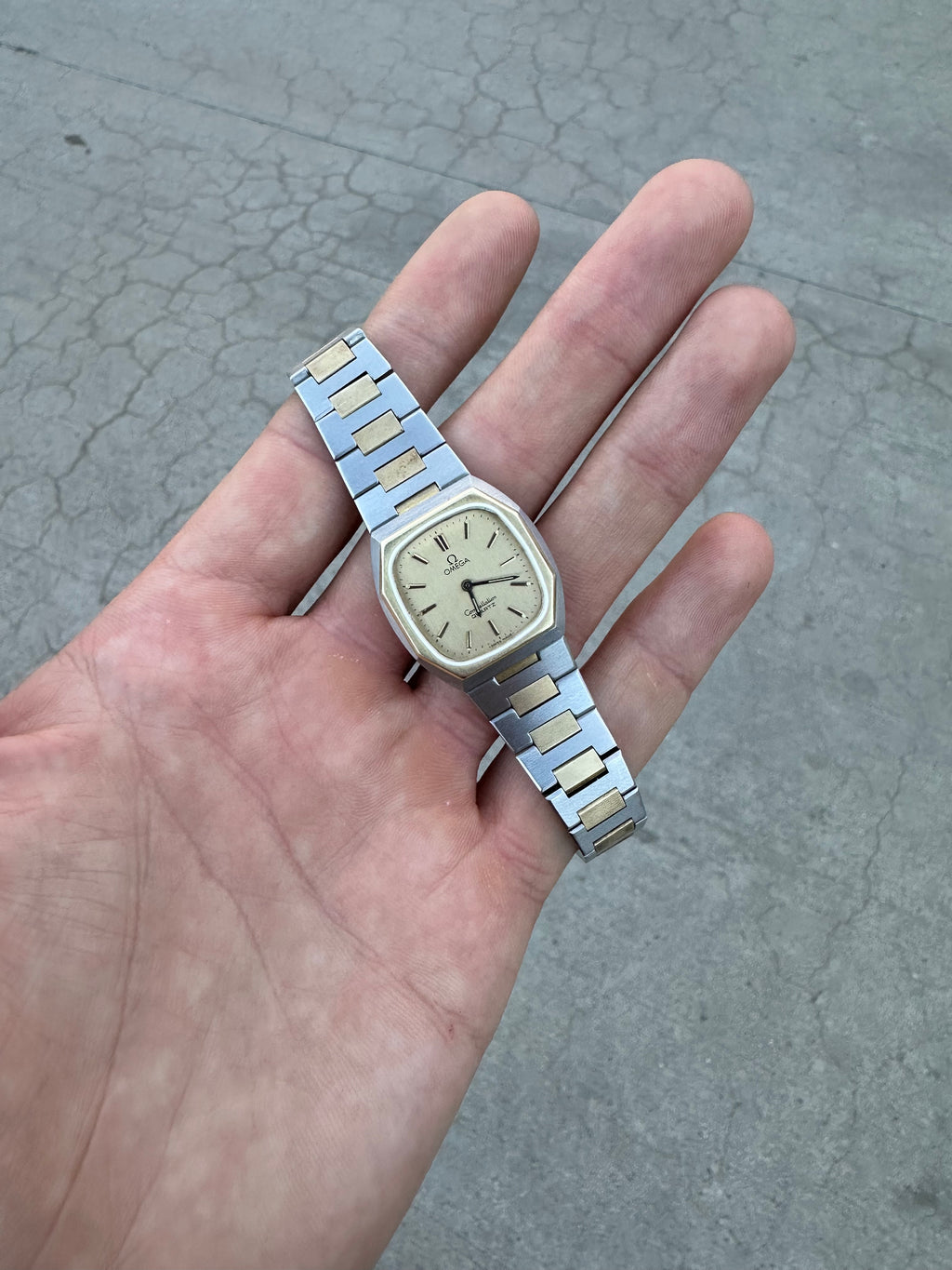 Omega Constellation Aur 18K si Otel Ref. 198.0123 - 33mm