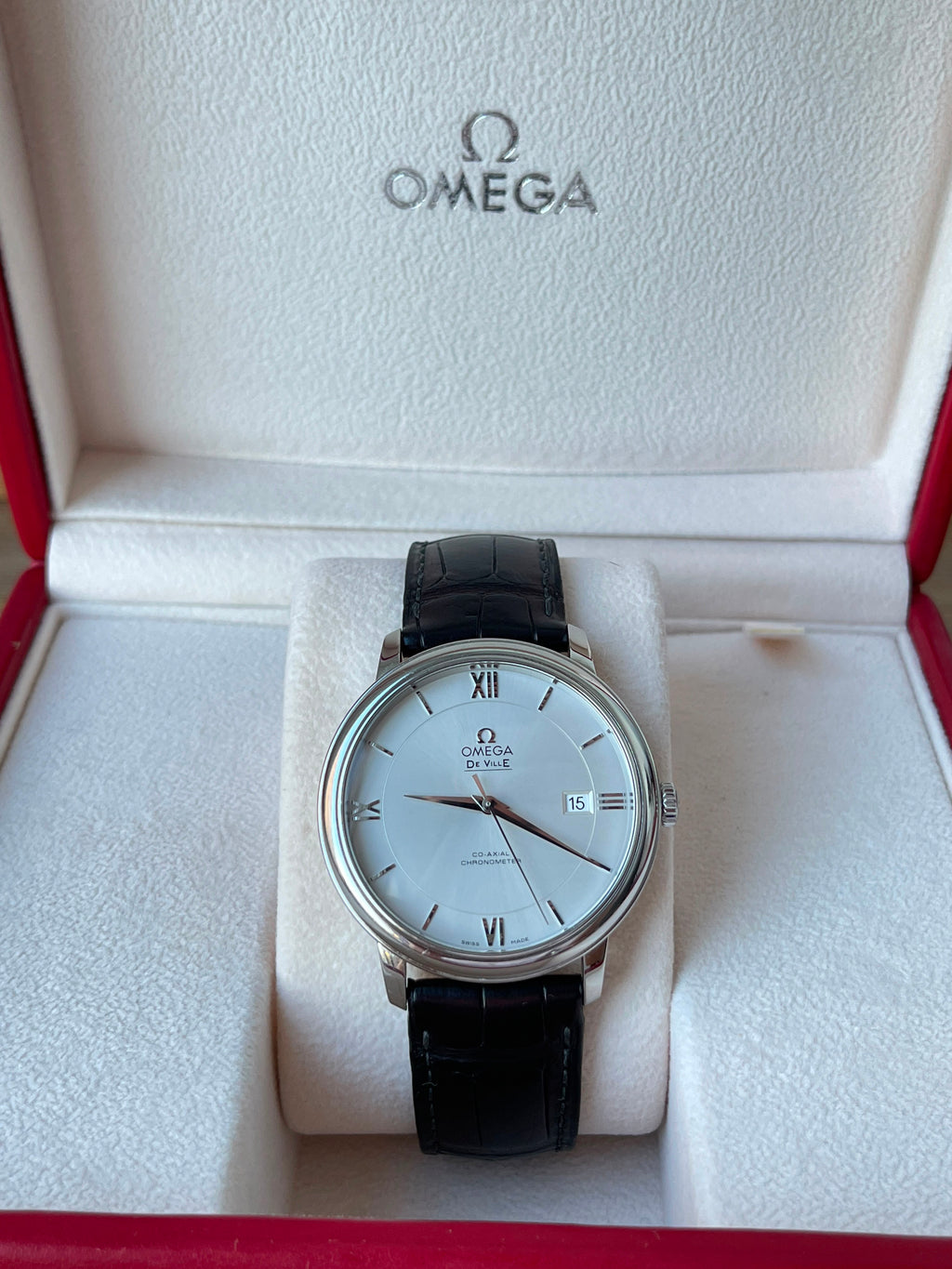 Omega De Ville Prestige Automatic 39.5mm Co-Axial Ref. 424.13.40.20.02.001