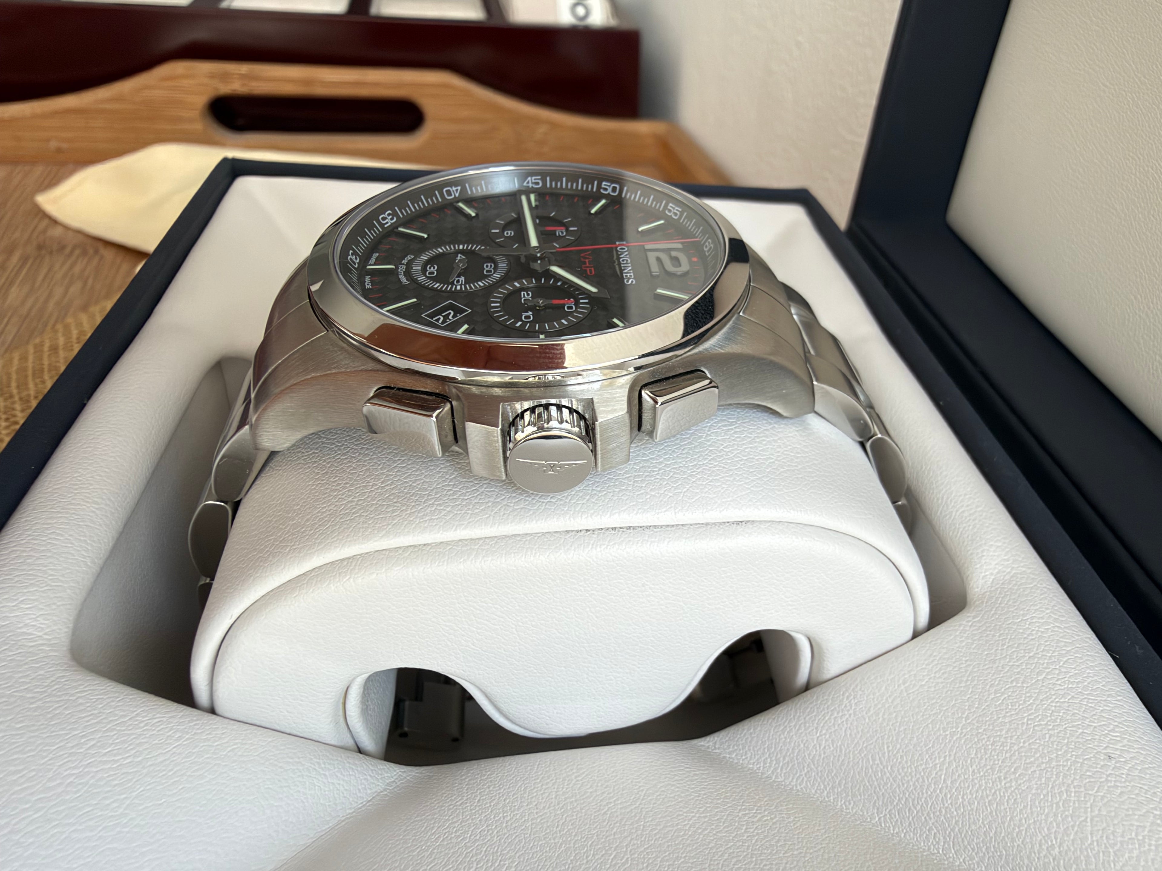 Longines Conquest - 44mm - Chronograph VHP - Very High Precision L3.727.4.66.6