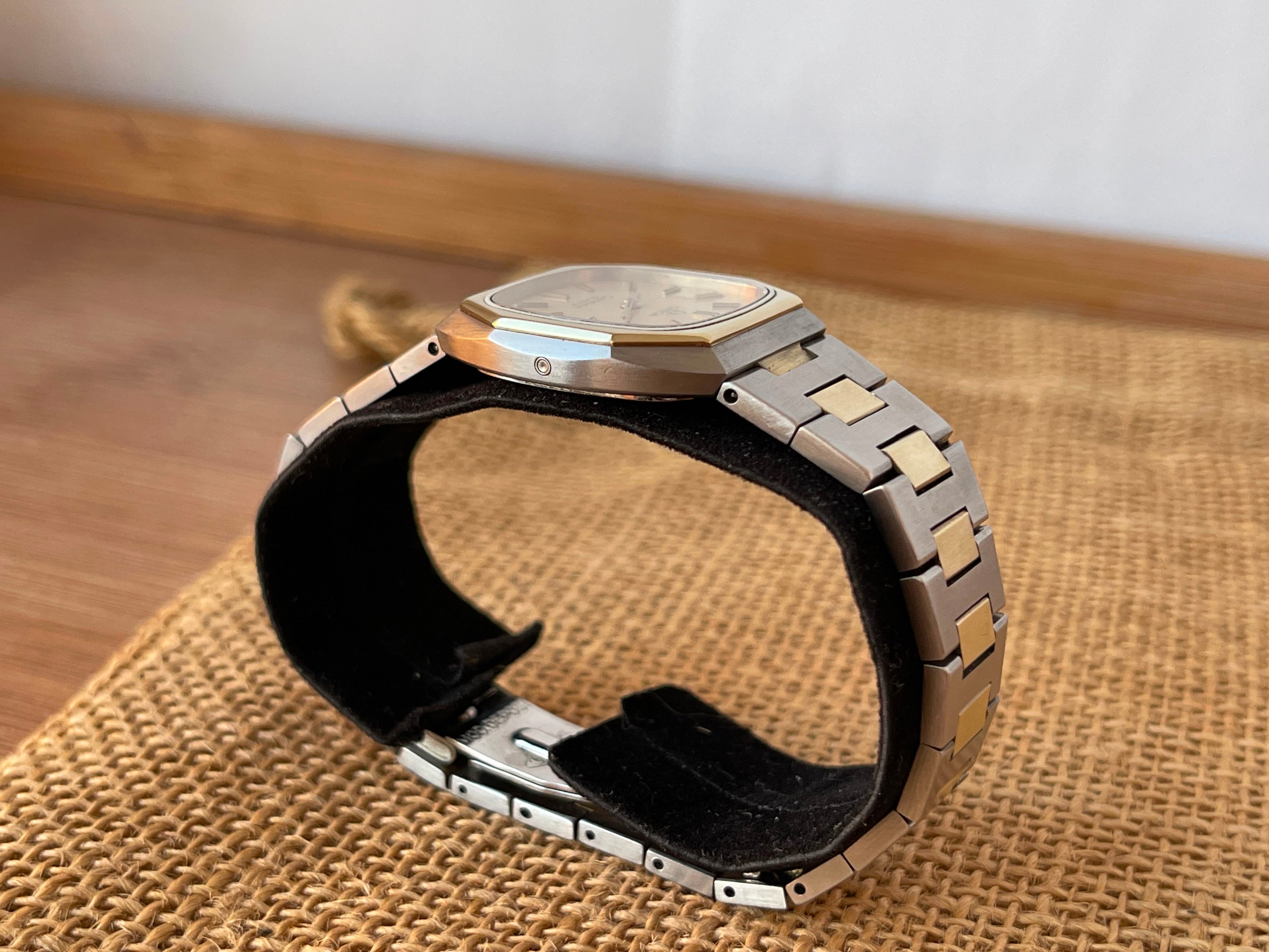 Omega Constellation Aur 18K si Otel Ref. 198.0123 - 33mm