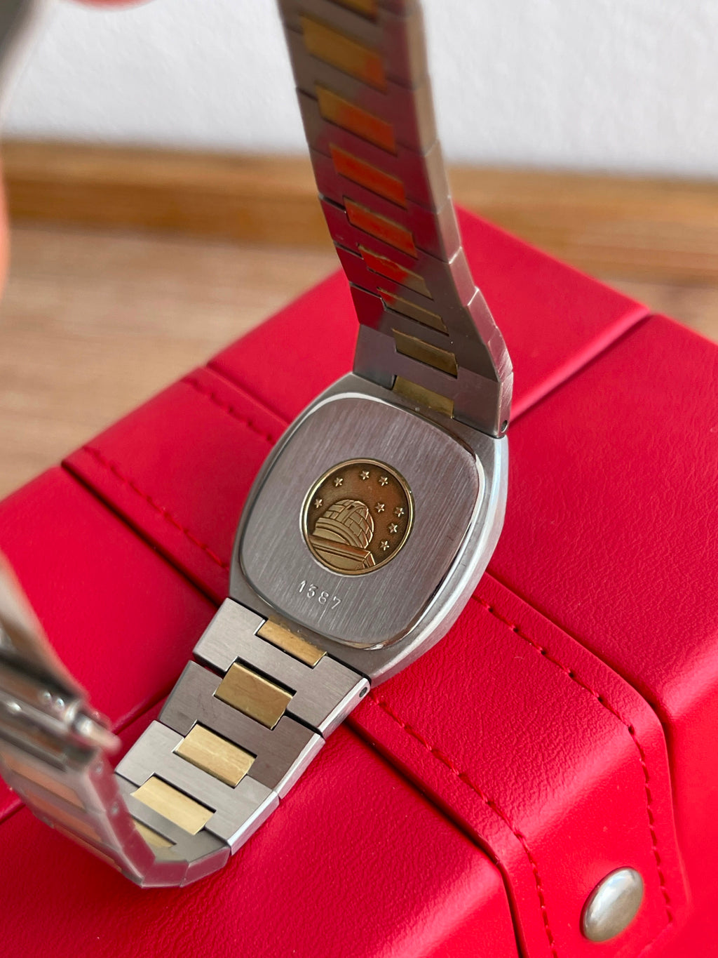 Omega Constellation Aur 18K si Otel Ref. 198.0123 - 33mm
