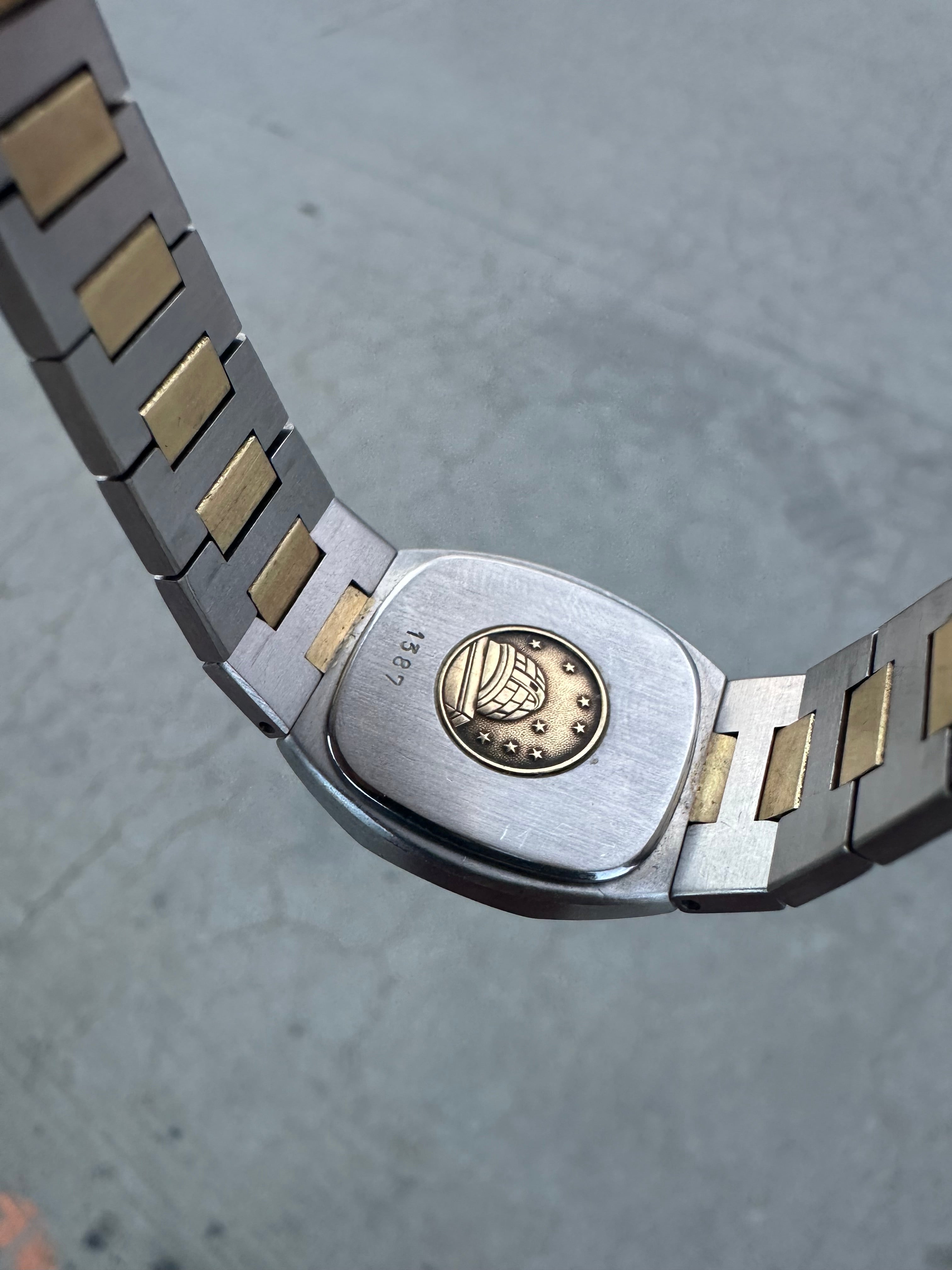 Omega Constellation Aur 18K si Otel Ref. 198.0123 - 33mm