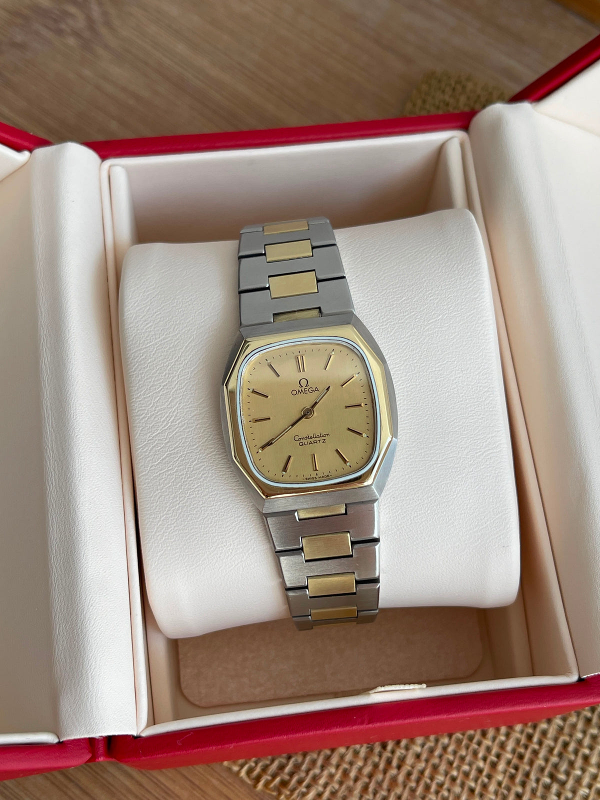 Omega Constellation Aur 18K si Otel Ref. 198.0123 - 33mm