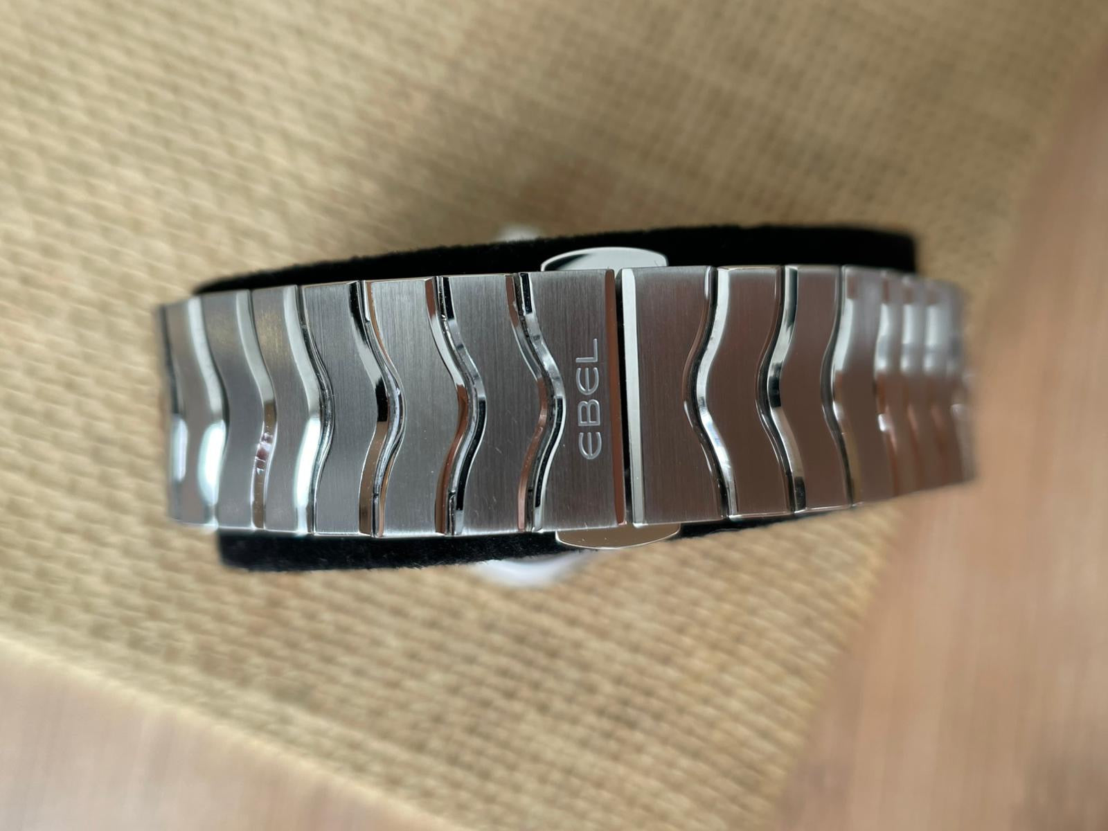 Superb Ebel Lady Wave 35mm cu diamante - ref. 1216303