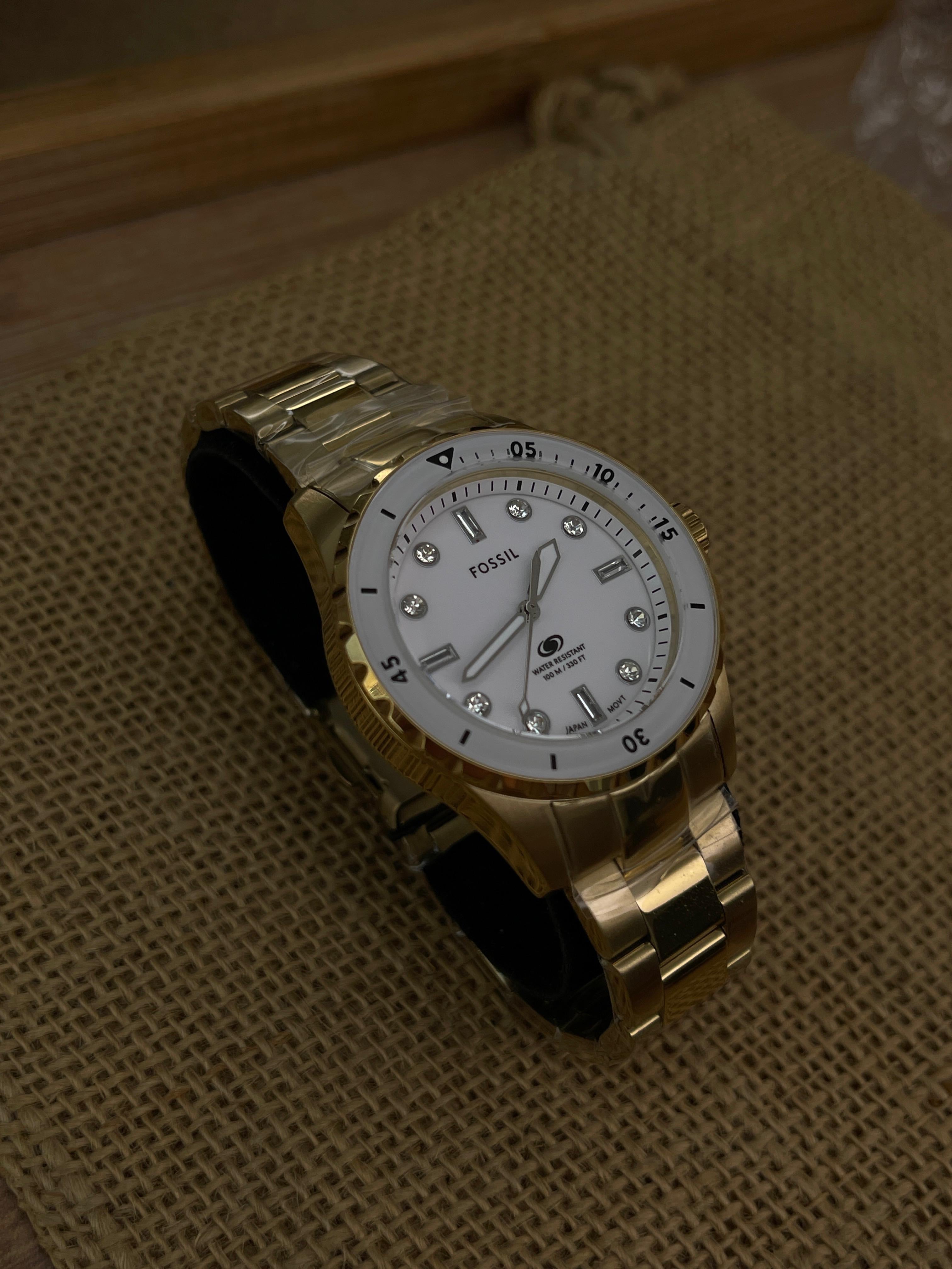 Ceas Fossil Blue-Dive Three Hand Gold Tone